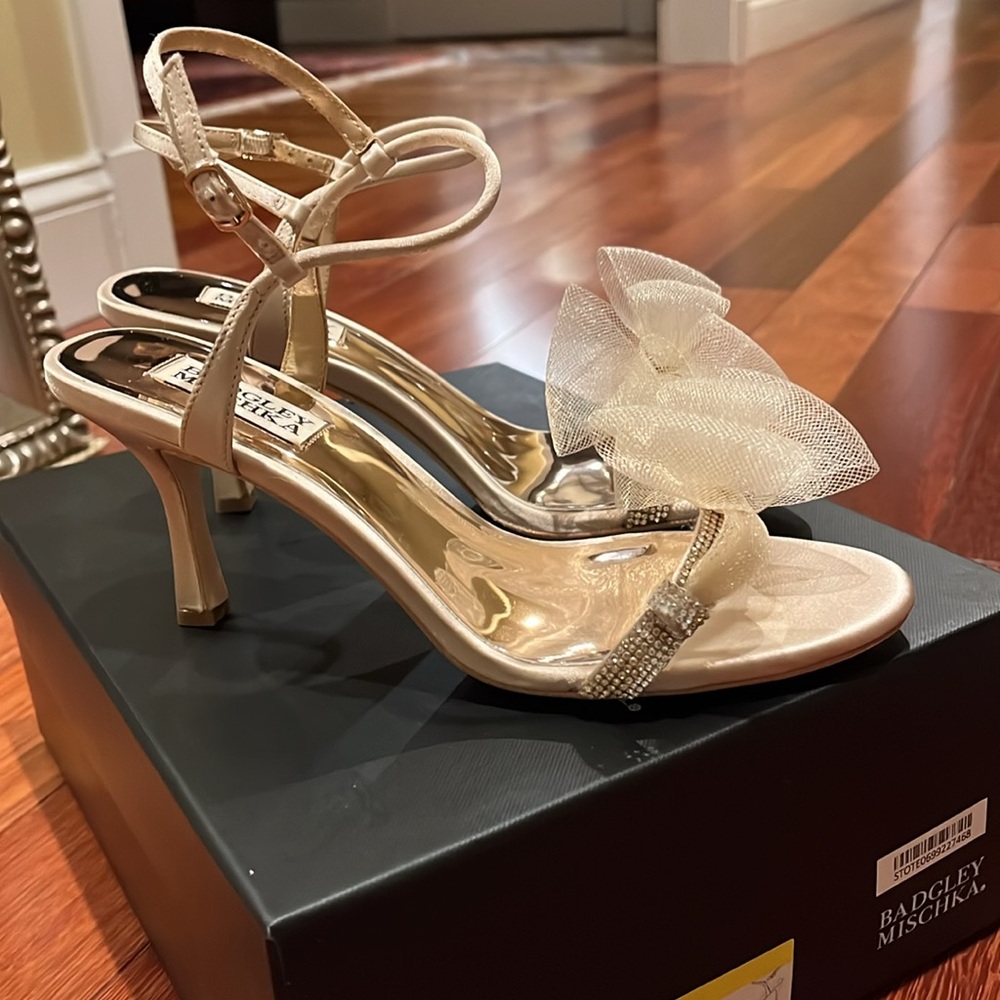 Badgley Mischka Janie nude heels, size 8 - Picture 2 of 6